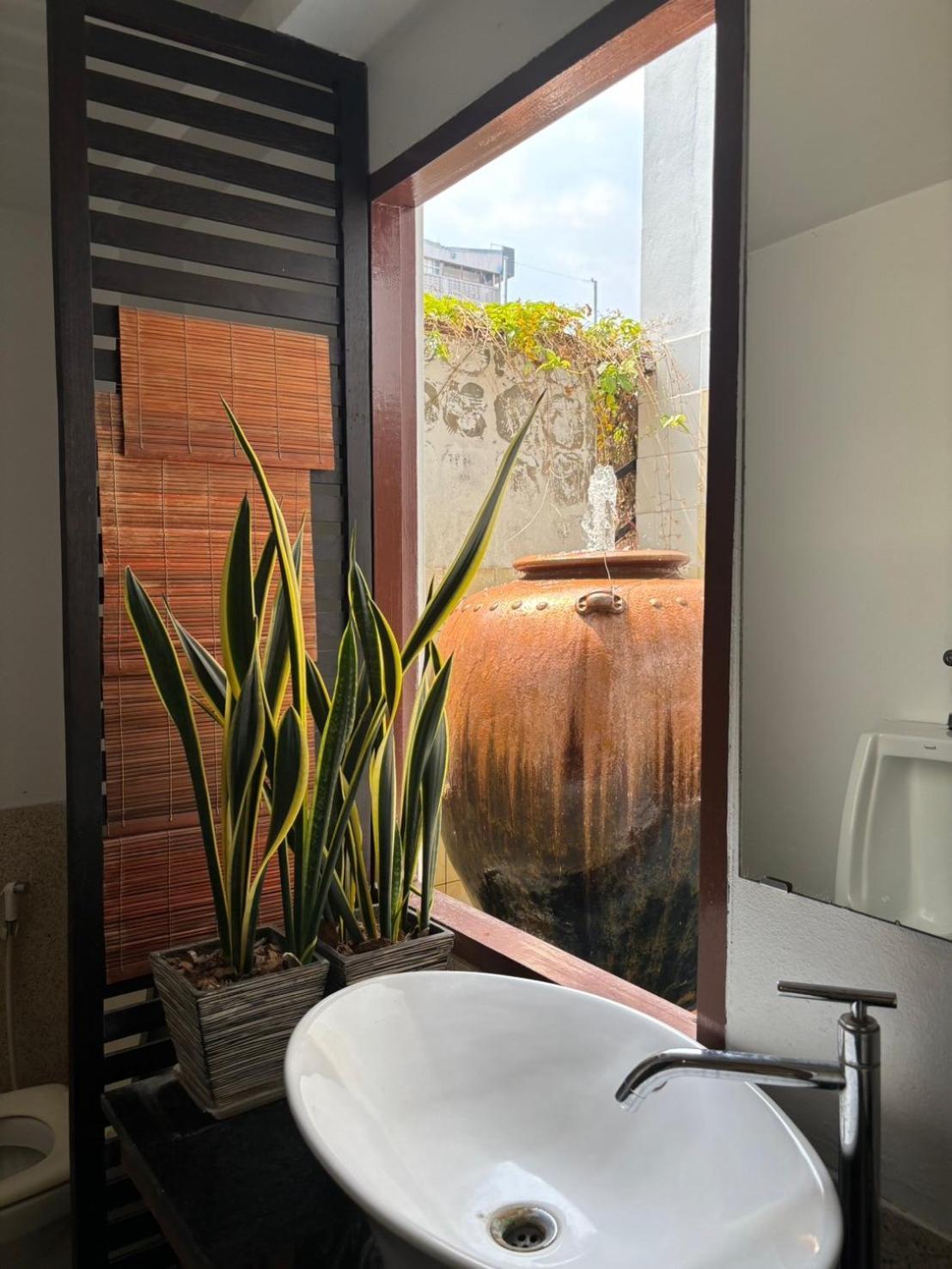 Yindee Stylish Guesthouse Чиангмай Экстерьер фото