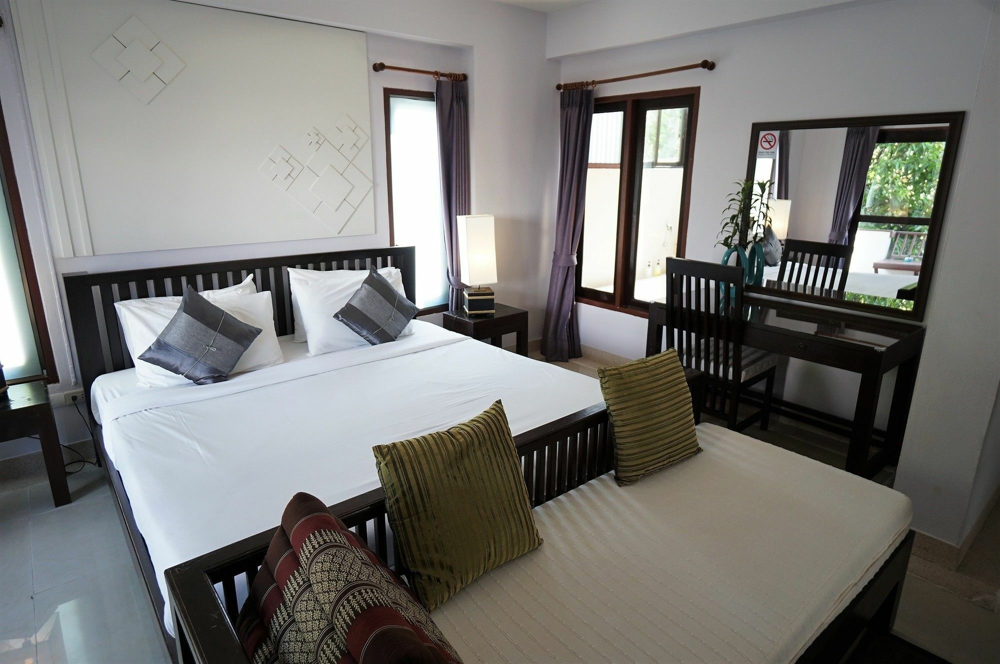 Yindee Stylish Guesthouse Чиангмай Экстерьер фото
